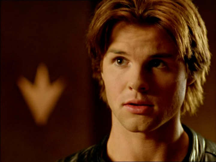 Conner McKnight / Ranger Dino Tonnerre Rouge