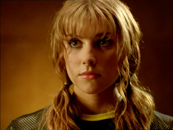 Kira Ford / Ranger Dino Tonnerre Jaune