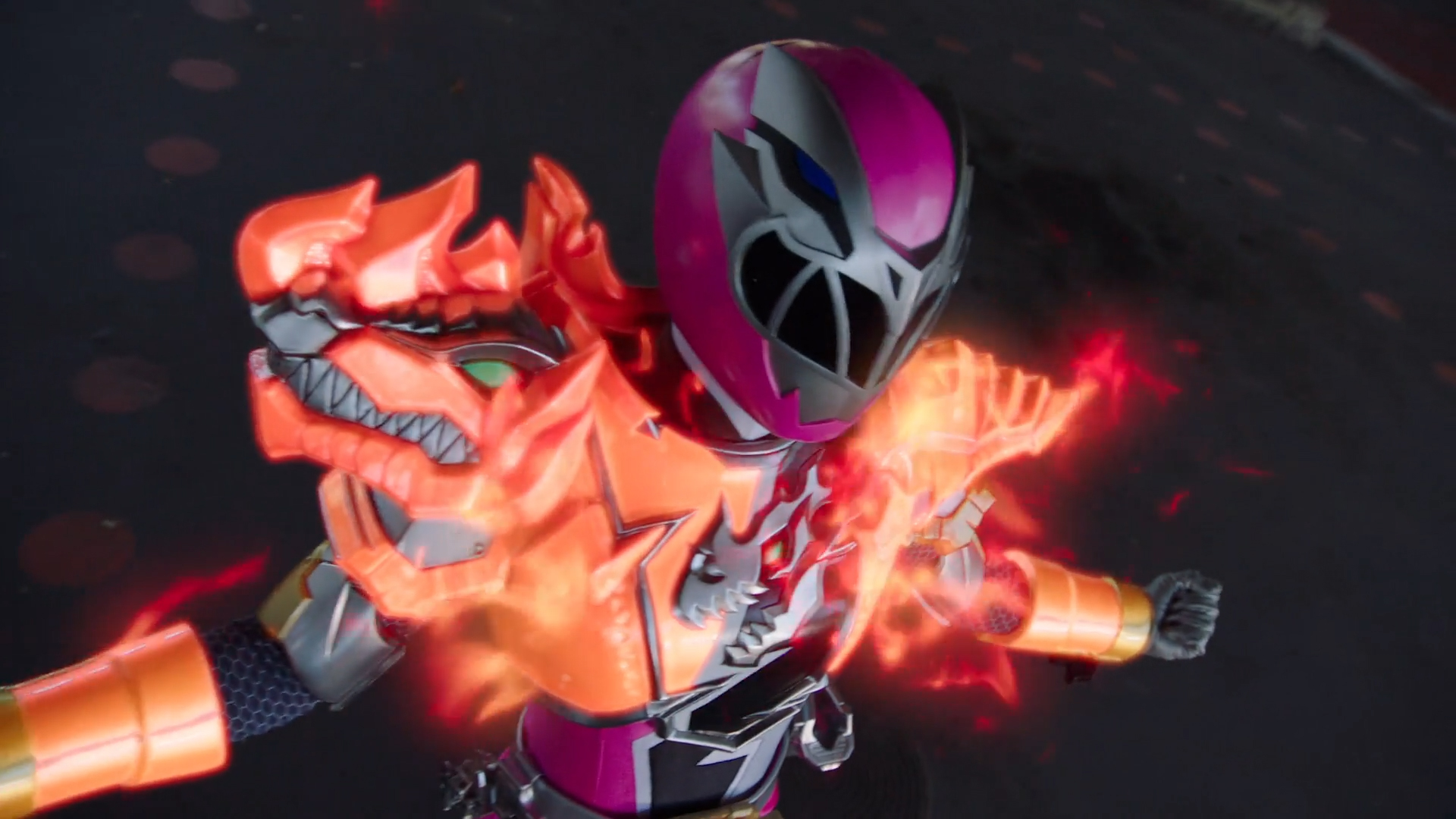 Armure de Combat Flamboyante par le Ranger Rose